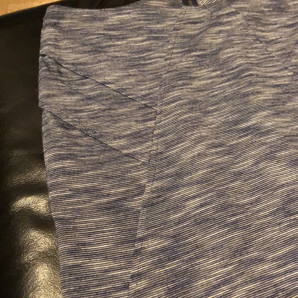 Mini skirt with side and back detailing - Picture 2 of 4